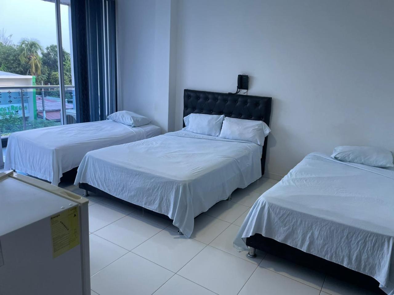 Hotel Palma Roja กรานาดา ภายนอก รูปภาพ