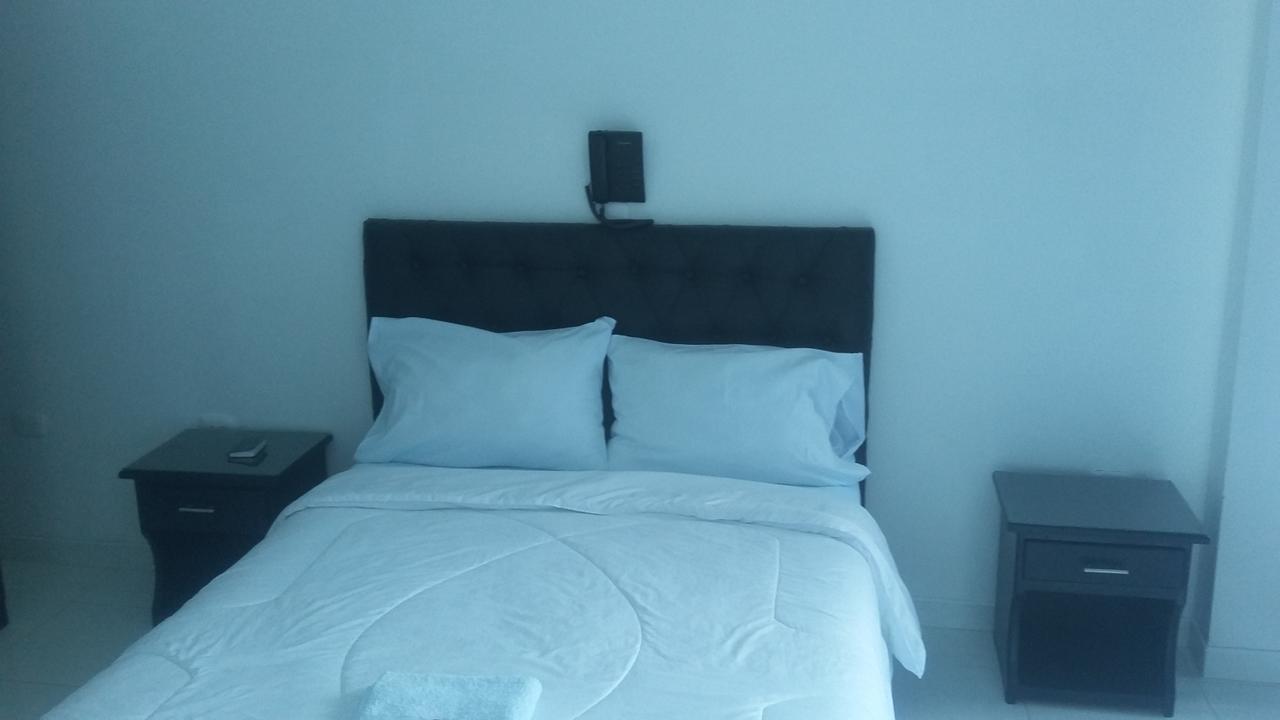 Hotel Palma Roja กรานาดา ภายนอก รูปภาพ